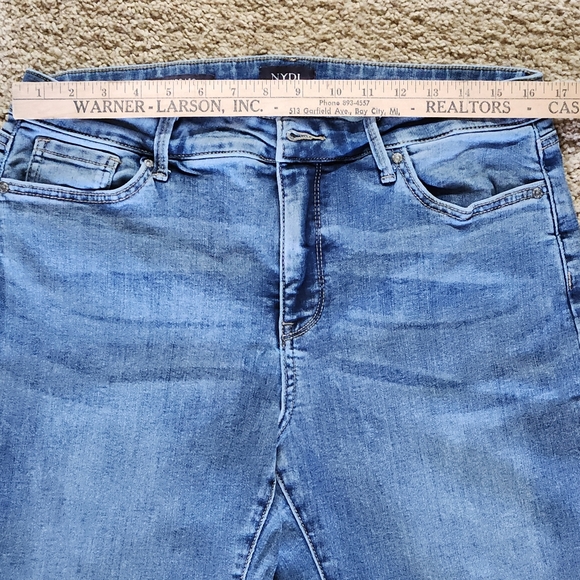 NYDJ Theresa wide-leg crop jean Size 12. Medium wash denim Loire - Picture 10 of 14